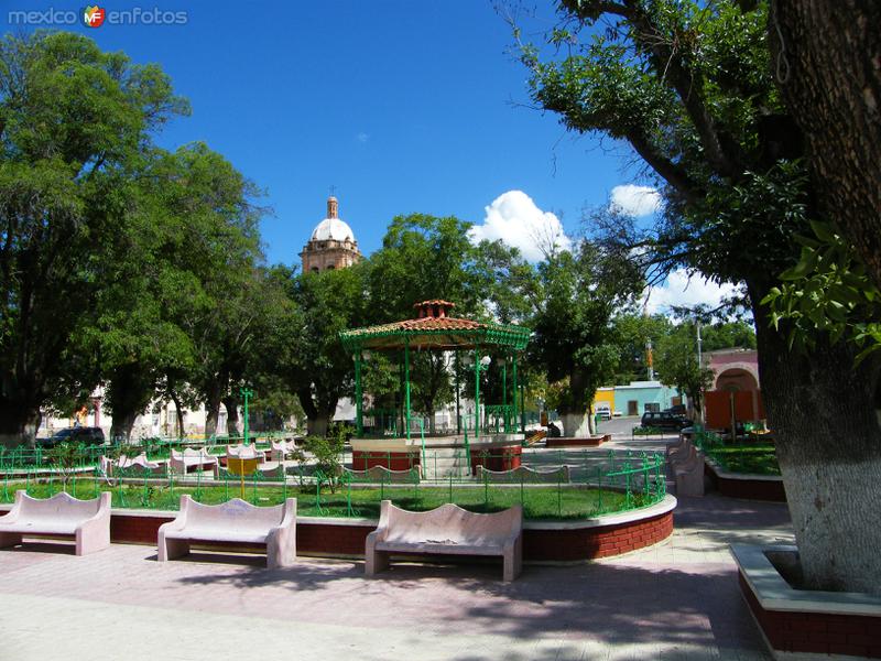 Fotos de Valle De Allende, Chihuahua: Plaza principal de Valle de Allende