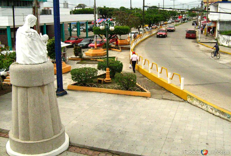 Fotos de Agua Dulce, Veracruz: Avenida Francisco I. Madero