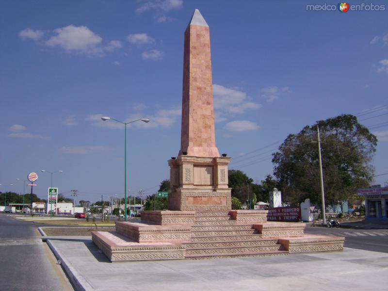 Fotos de Escárcega, Campeche: obelisco de Escarcega