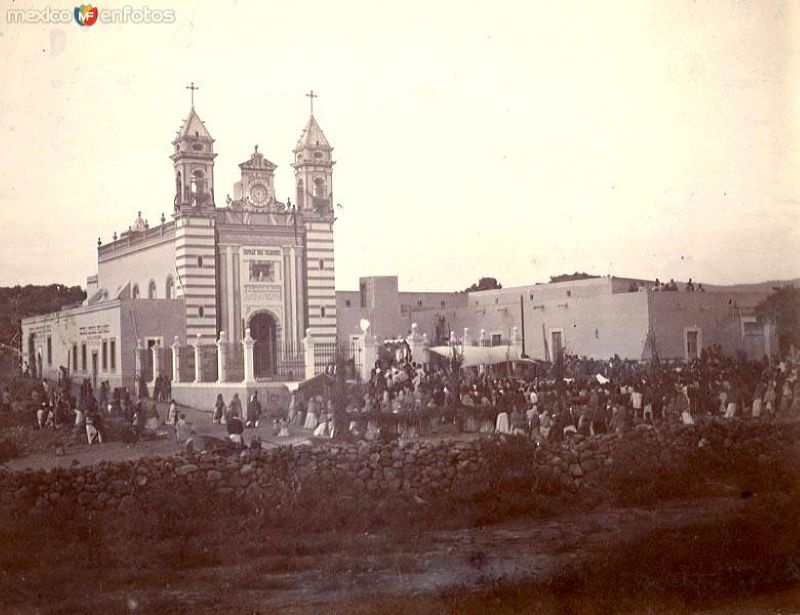 Fotos de Cerritos, Guanajuato: Capilla, Hacienda y escuela en 1908