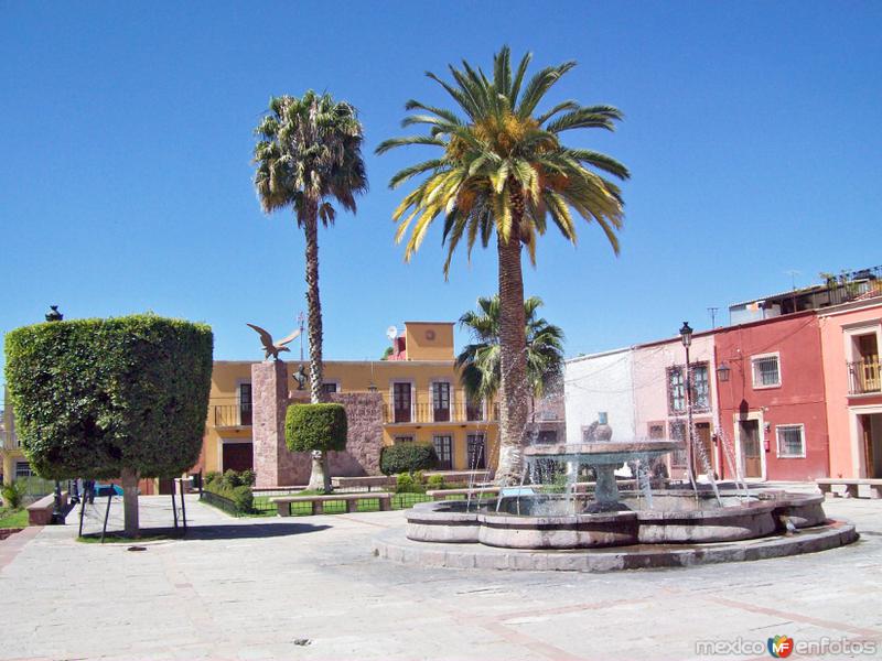 Fotos de Lagos De Moreno, Jalisco: FUENTE EN LA MERCED