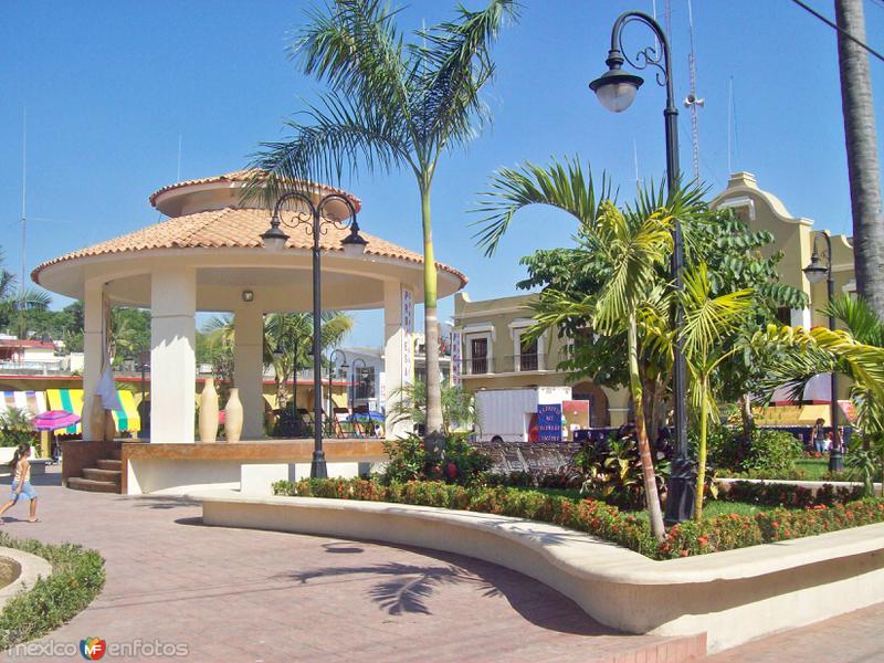 Fotos de Putla, Oaxaca: KIOSCO Y PLAZA