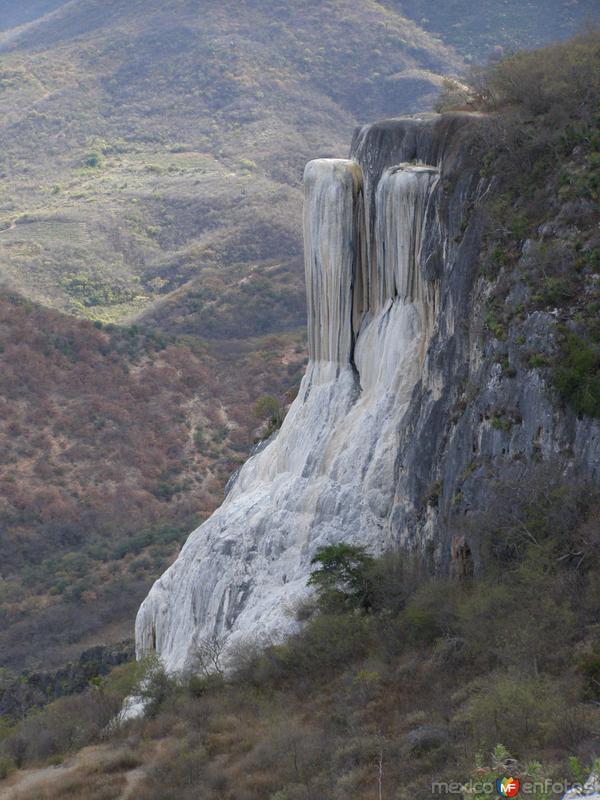 Fotos de San Lorenzo Albarradas, Oaxaca: Cascada Petrificada