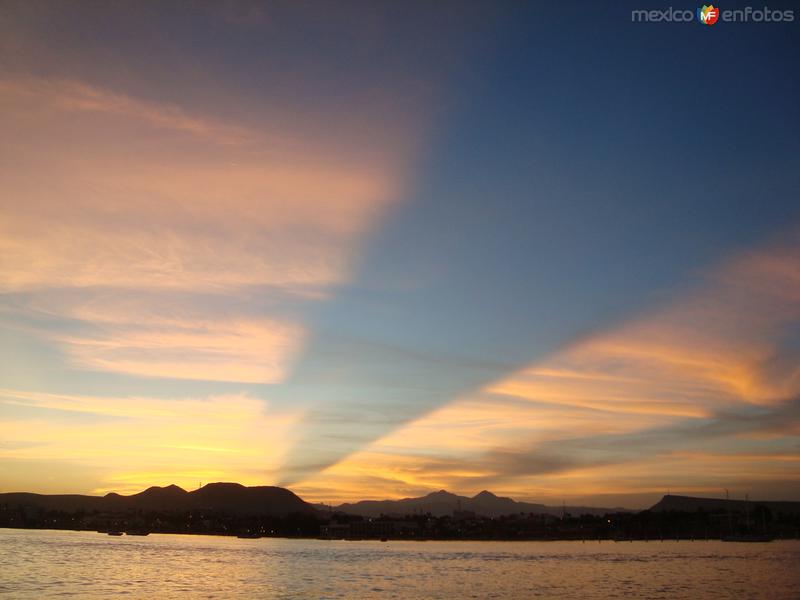 Fotos de La Paz, Baja California Sur: amanecer desde la bahia