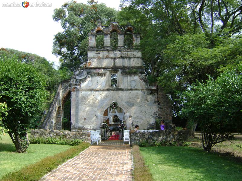 Fotos de Yautepec, Morelos: Ruinas de la parroquia de la Ex-hacienda Apanquezalco. Yautepec, Morelos.