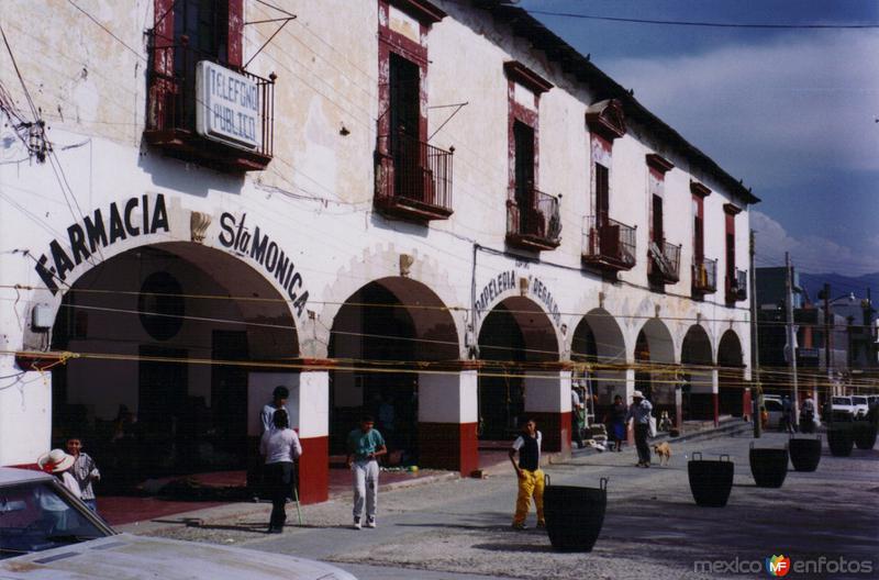 Fotos de Atotonilco El Grande, Hidalgo: Portales en el centro de Atotonilco el Grande, Hidalgo