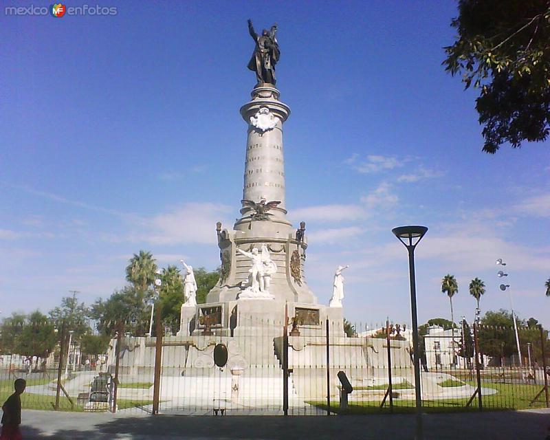 Fotos de Ciudad Juárez, Chihuahua: MONUMENTO A DON BENITO JUAREZ