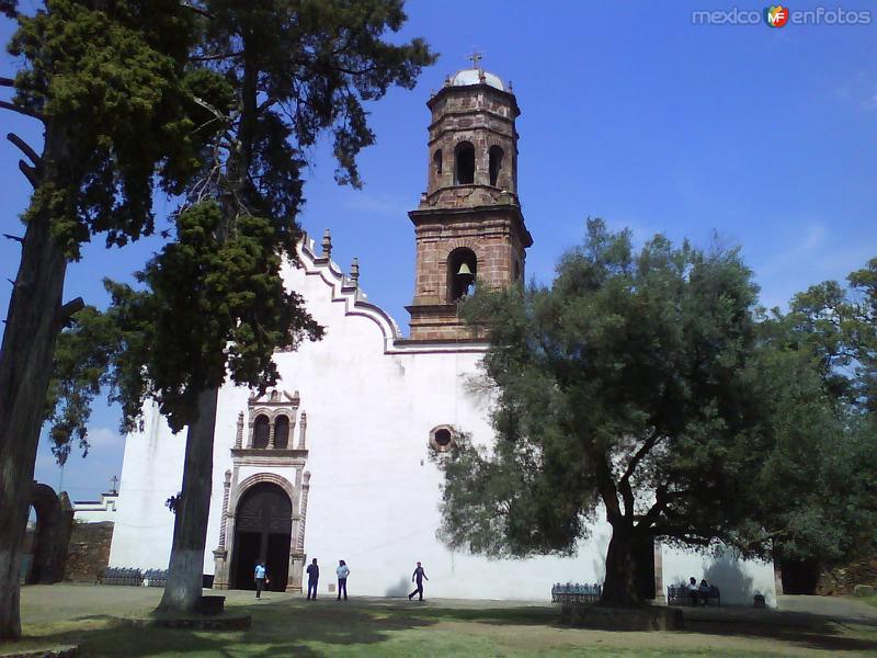 Fotos de Tzintzuntzan, Michoacán: PARROQUIA