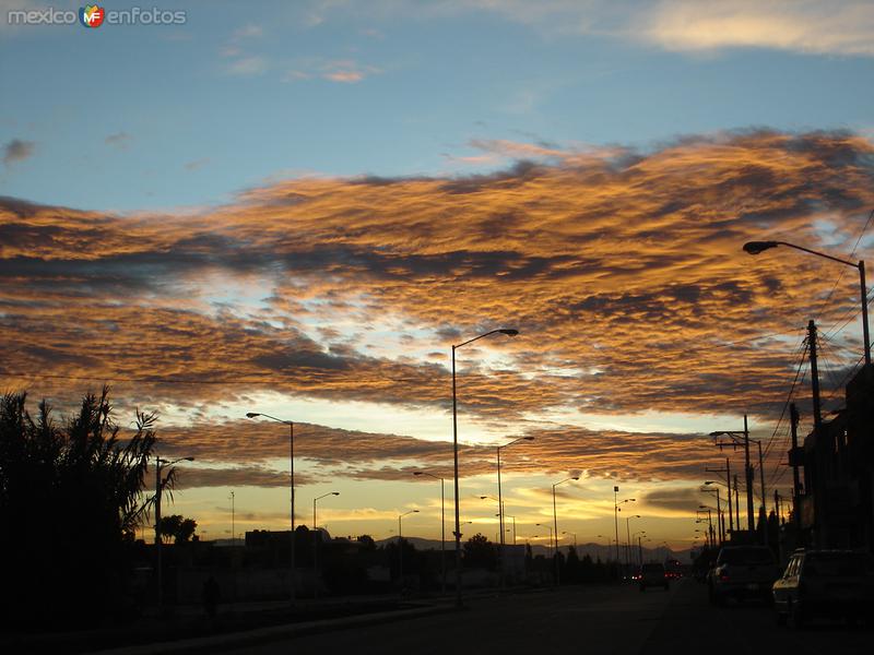 Fotos de San Luis Potosi, San Luis Potosi: Amanecer, llendo sobre el boulevard Españita