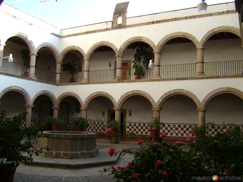 Fotos de Tulancingo, Hidalgo: Reloj de sol en el claustro del ex-convento de Tulancingo, Hidalgo