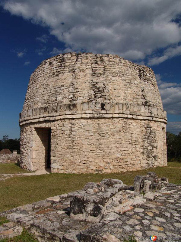 Fotos de Mayapán, Yucatán: El Templo Redondo