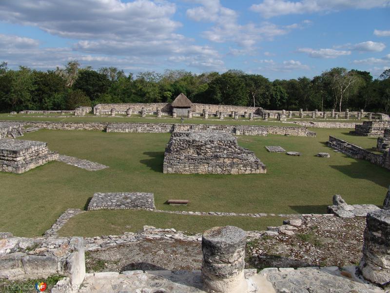 Fotos de Mayapán, Yucatán: Ruinas de Mayapán (Estandarte de los Mayas)