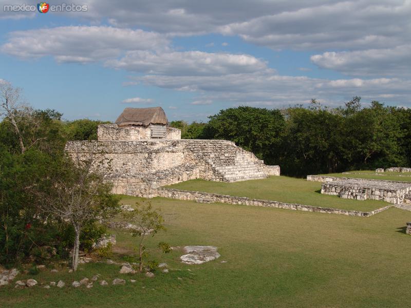 Fotos de Mayapán, Yucatán: Ruinas de Mayapán (Estandarte de los Mayas)