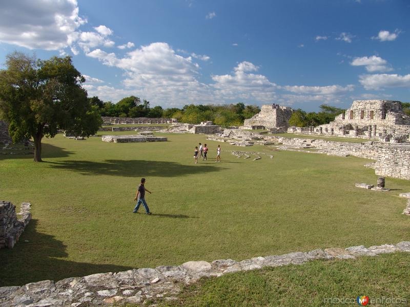 Fotos de Mayapán, Yucatán: Ruinas de Mayapán (Estandarte de los Mayas)