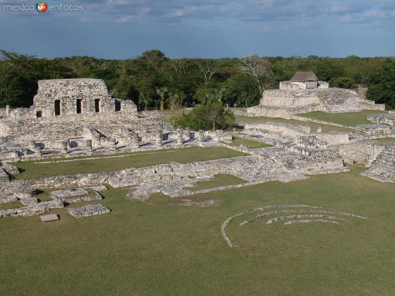 Fotos de Mayapán, Yucatán: Ruinas de Mayapán (Estandarte de los Mayas)