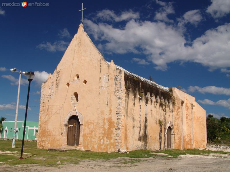 Fotos de Telchaquillo, Yucatán: Iglesia de Telchaquillo