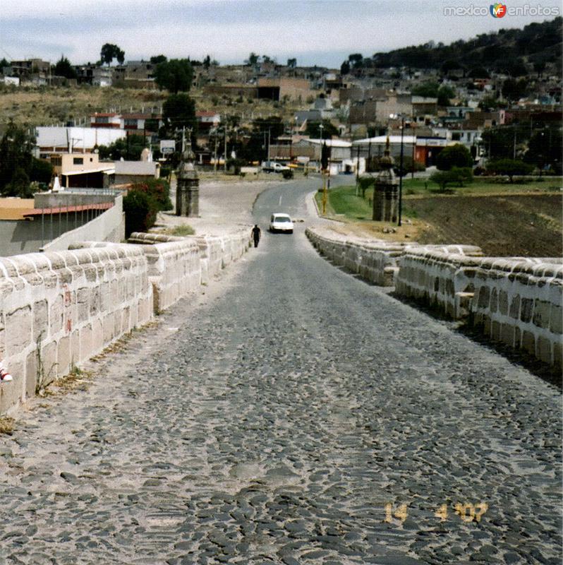 Fotos de Acámbaro, Guanajuato: Puente colonial sobre el Río Lerma. Acámbaro, Gto. 2007