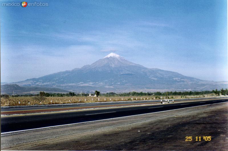 Fotos de Esperanza, Puebla: El Citlaltepetl, la montaña mas alta del país. Esperanza, Puebla. 2005