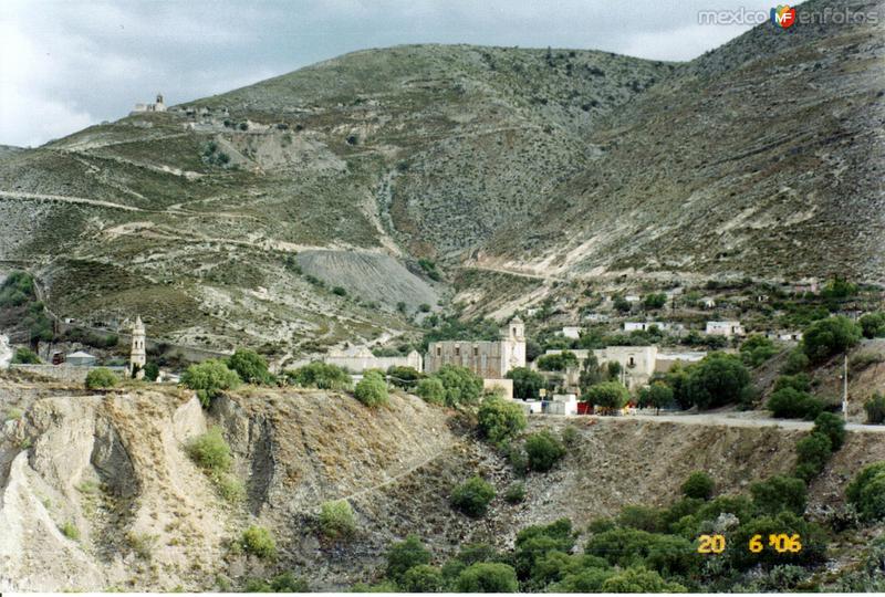 Fotos de La Luz, San Luis Potosí: Vista del pueblo fantasma de Mineral de la Luz, San Luis Potosí. 2006