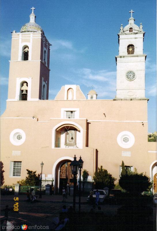 Fotos de Mineral Del Monte, Hidalgo: Parroquia del pueblo minero de Real del Monte, Hidalgo. 2003