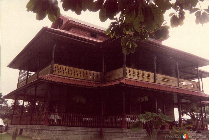 Fotos de Santo Domingo, Chiapas: Centro turístico (Museo del Café). Santo Domingo. 2001