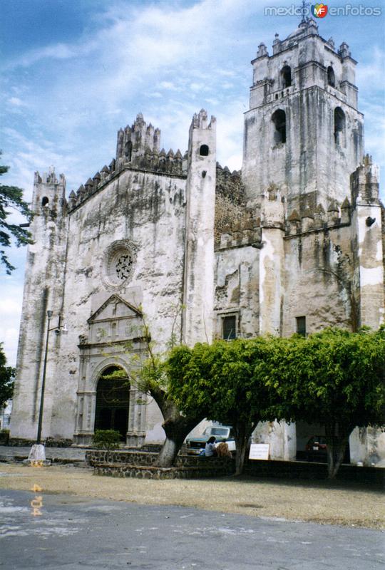 Fotos de Yecapixtla, Morelos: Ex-convento agustino de San Juán Bautista, siglo XVI. Yecapixtla. 2004