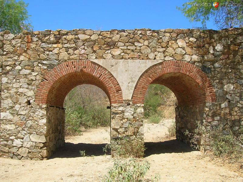 Fotos de El Triunfo, Baja California Sur: Antiguo puente.