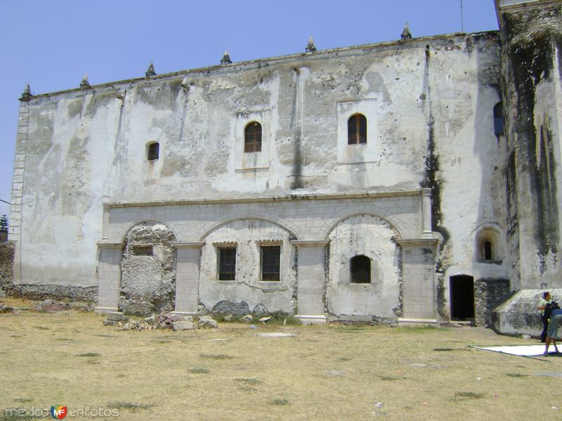 Fotos de Jonacatepec, Morelos: Arcos de la capilla abierta. Ex-convento de Jonacatepec. Abril/2011