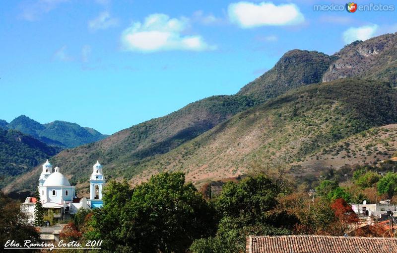 Fotos de San Sebastián Tecomaxtlahuaca, Oaxaca: Cielo Azul