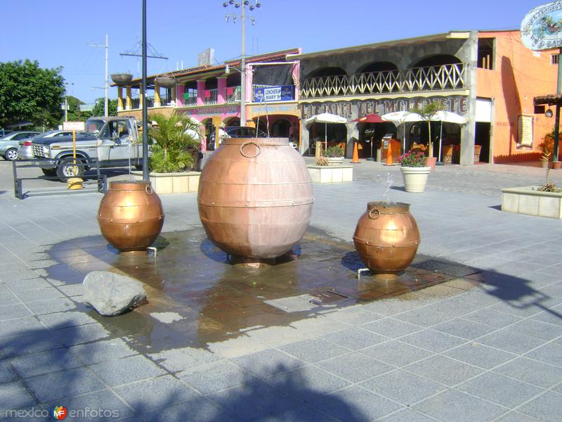 Fotos de Chapala, Jalisco: Original fuente en el malecón de Chapala, Jalisco. Noviembre/2011