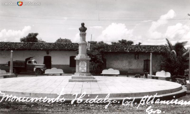 Fotos de Ciudad Altamirano, Guerrero: Monumento a Hidalgo