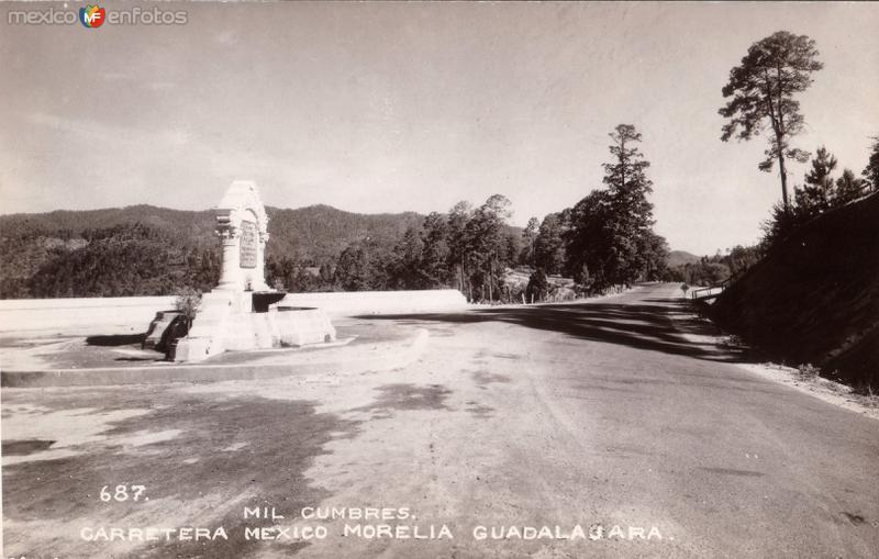 Fotos de Mil Cumbres, Michoacán: Mil Cumbres. Carretera México - Morelia - Guadalajara