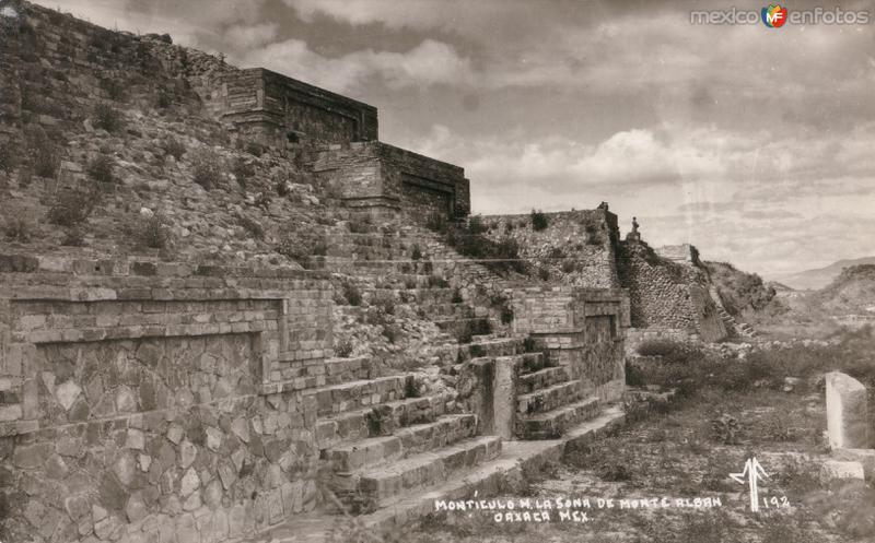 Fotos de Monte Albán, Oaxaca: Montículo de las ruinas de Monte Albán