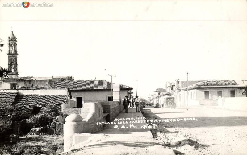 Fotos de Jiquilpan, Michoacán: Entrada de la carretera México - Guadalajara