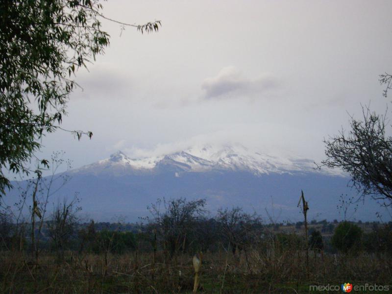 Fotos de Neáltican, Puebla: El volcán Iztacíhuatl desde Neáltica, Puebla. Febrero/2012