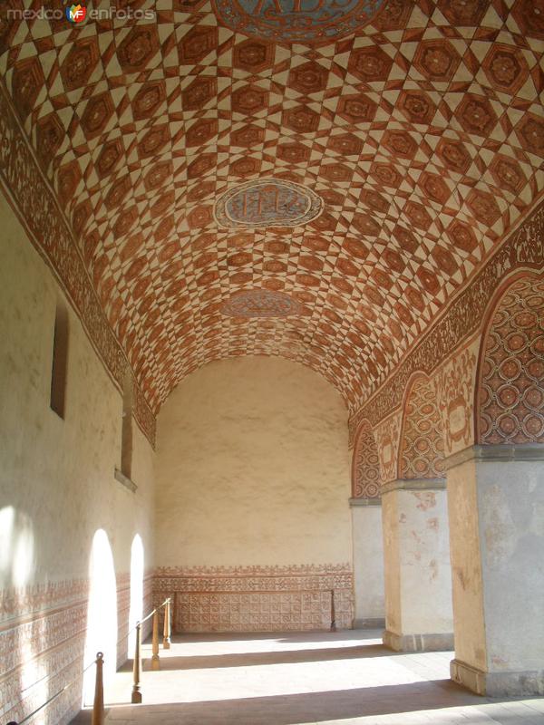 Fotos de Malinalco, México: Corredor a la entrada del convento