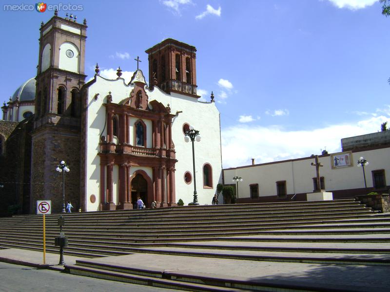 Fotos de Amealco De Bonfil, Querétaro: Parroquia y atrio de Amealco de Bonfil, Qro. Marzo/2012