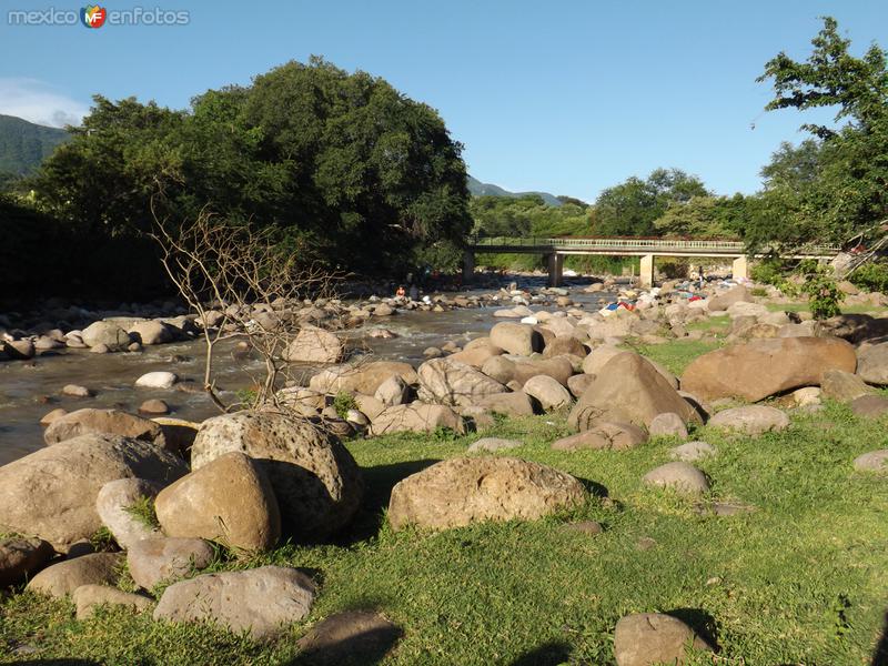 Fotos de Atetetla, Guerrero: Arroyo Tepecoacuilco a su paso por Atetetla. Julio/2012