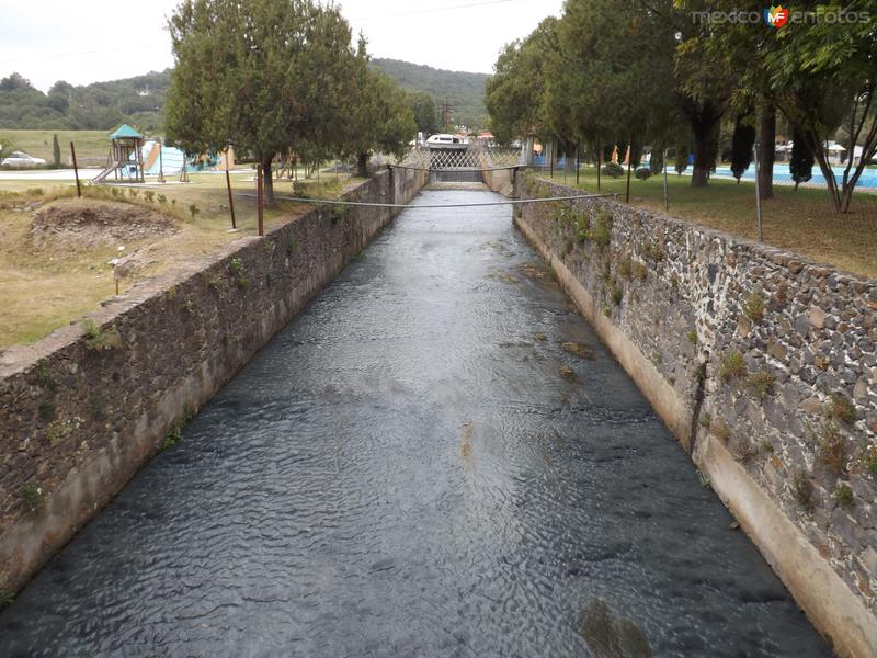 Fotos de Santa María Regla, Hidalgo: Vertedero de la presa de San Antonio Regla. Octubre/2012