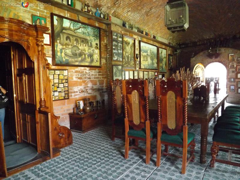 Fotos de Corralejo, Guanajuato: Comedor de la ex-hacienda Corralejo. Noviembre/2012