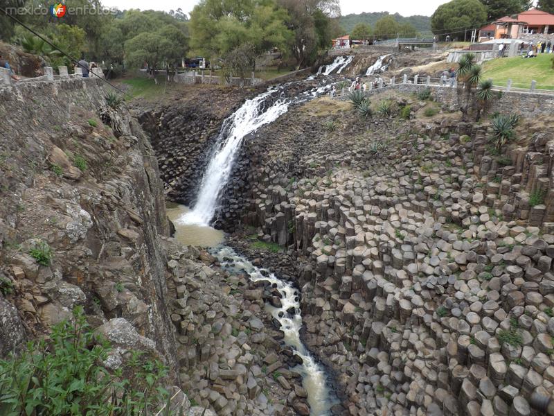 Fotos de Santa María Regla, Hidalgo: Cascadas en los prismas basálticos. Santa María Regla. Noviembre/2012