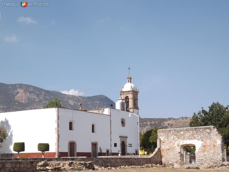 Fotos de Corralejo, Guanajuato: Parroquia de Corralejo, Gto. Noviembre/2012