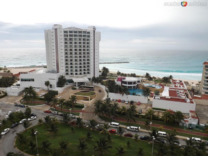 Fotos de Cancún, Quintana Roo: Amanecer en Punta Cancún. Noviembre/2013