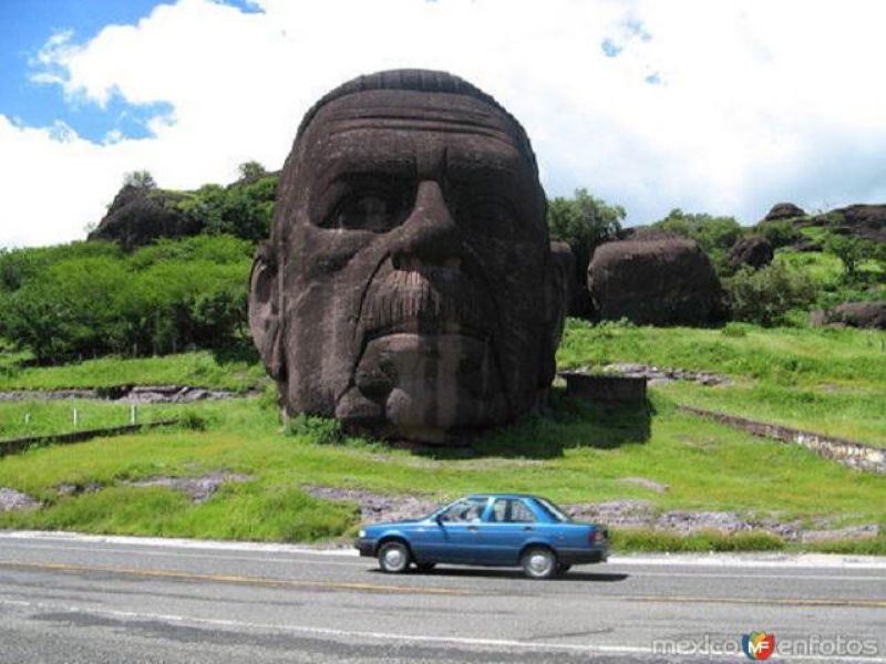 Fotos de Ciudad Altamirano, Guerrero: Monumento a Lázaro Cárdenas