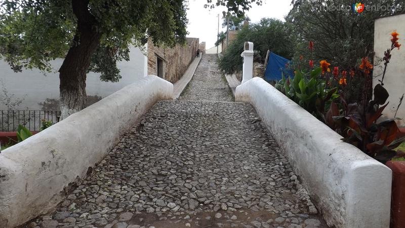 Fotos de Mineral De Pozos, Guanajuato: Antigüo puente de la época del auge minero siglo XIX. Abril/2014