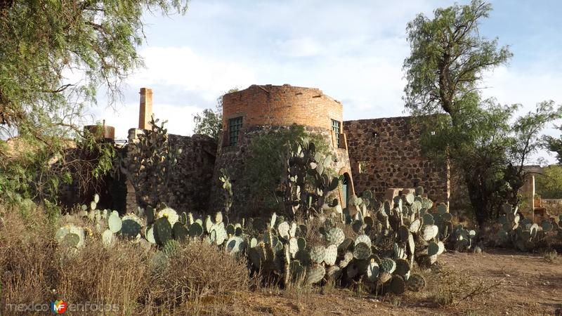 Fotos de Mineral De Pozos, Guanajuato: Ruinas de la antigüa mina de Santa Brígida. Abril/2014