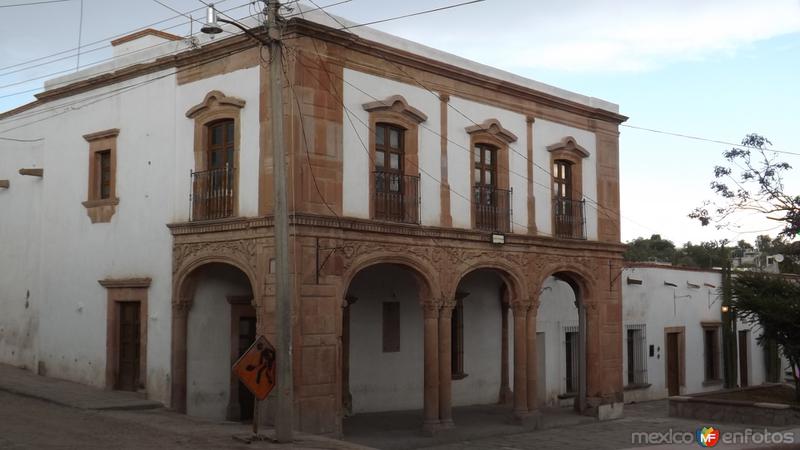 Fotos de Mineral De Pozos, Guanajuato: Portales en el pueblo mágico de Pozos. Abril/2014