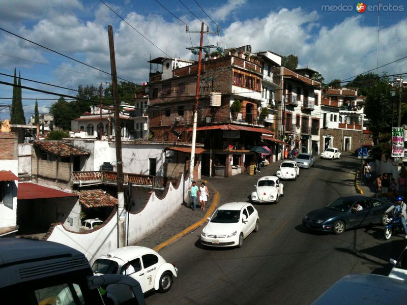 Fotos de Taxco, Guerrero: Av. de los Plateros. Julio/2014