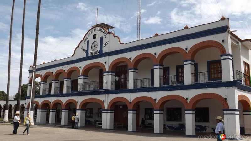 Fotos de Santa María Del Tule, Oaxaca: Palacio Municipal. Julio/2014