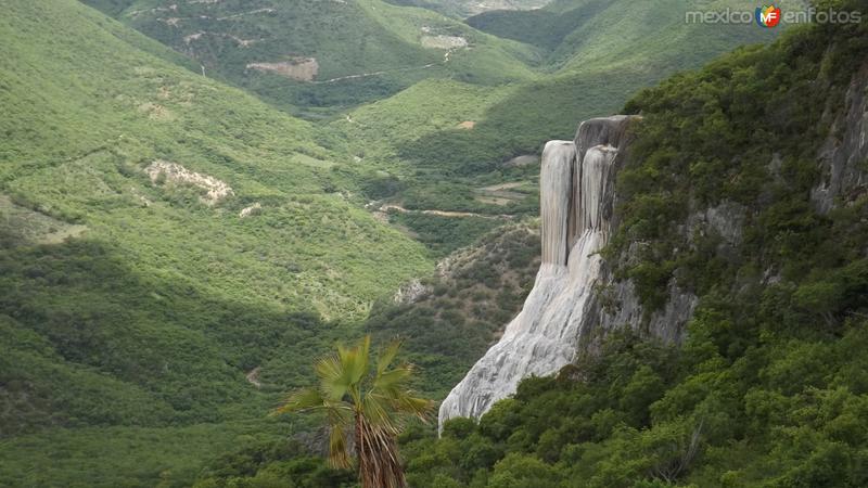 Fotos de San Lorenzo Albarradas, Oaxaca: Cascadas Petrificadas de Hierve el Agua. Julio/2014